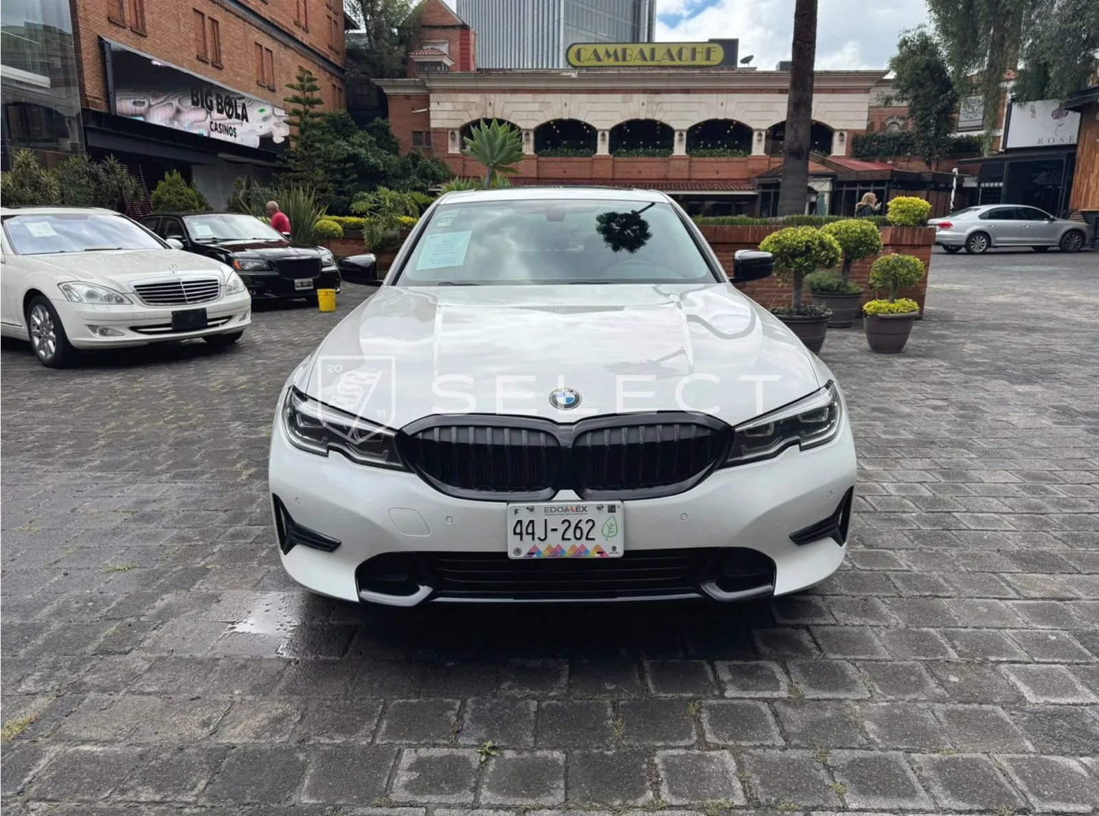 2020 BMW 330e — 2