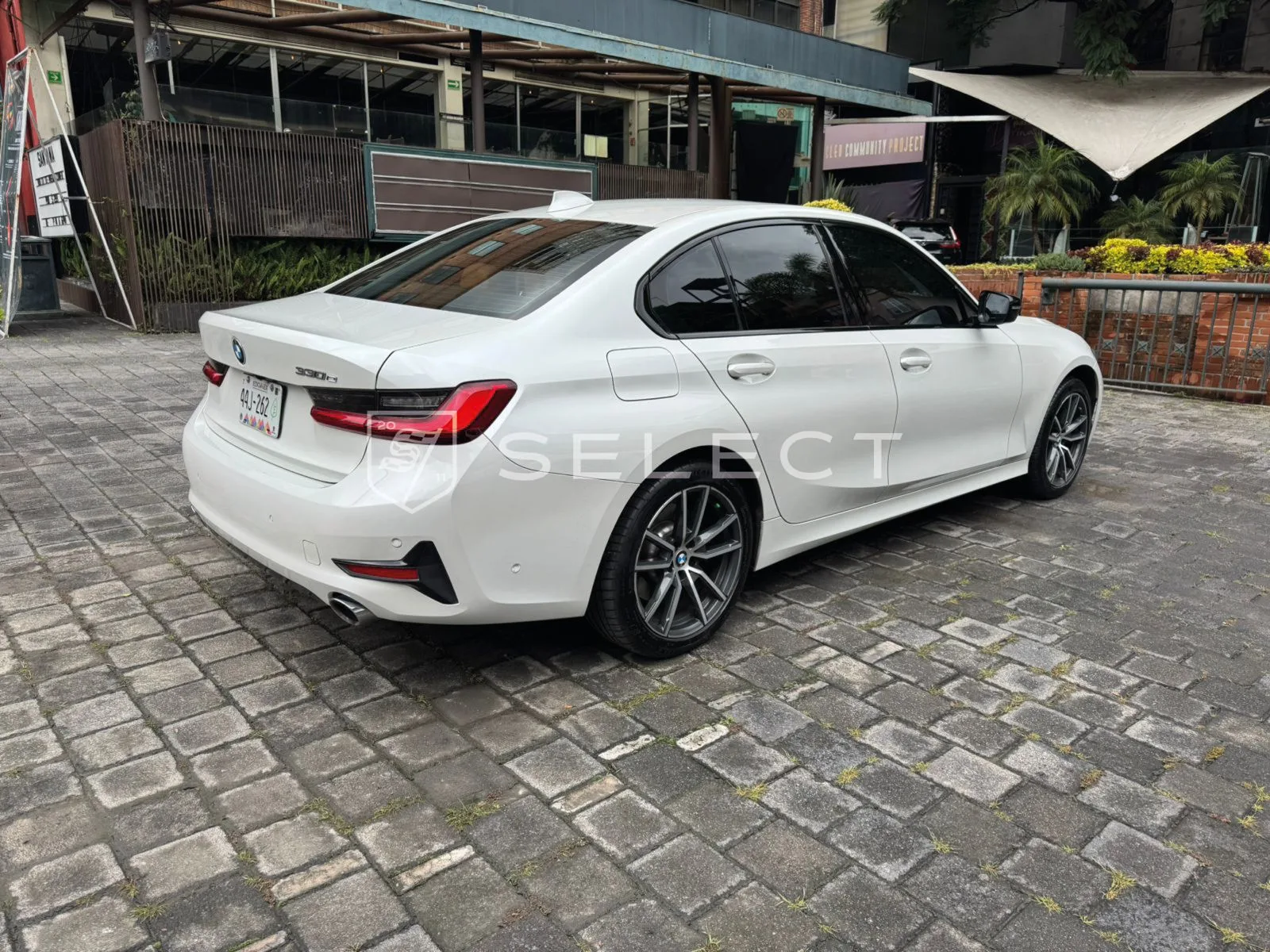 2020 BMW 330e — 3